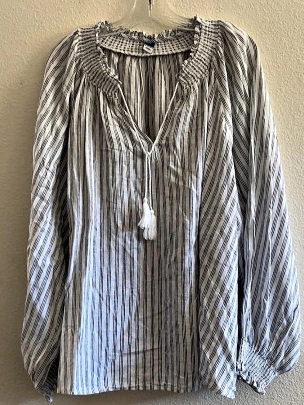 Old Navy Striped Blouse in White & Gray Size 3X